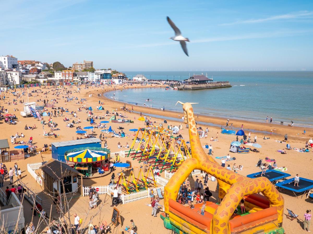 The Sea Lounge Accomodation Broadstairs Eksteriør billede